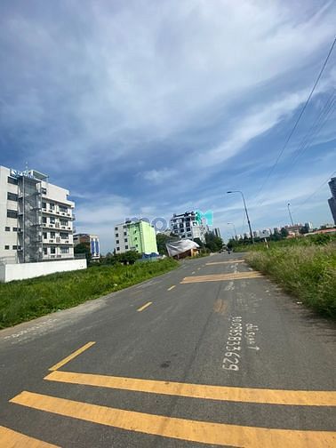 Hình ảnh Bán Lô đất góc MT Nguyễn Văn kỉnh, TML chỉ 239triệu/m2 sát bên UB TP