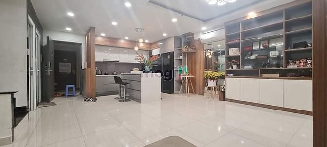 Hình ảnh Penhouse Chung cư Sky9 full nội thất cao cấp. 135m3 (35m sân vườn). *