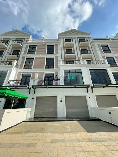 Hình ảnh DUY NHẤT căn shop 628M2 đã hoàn thiện cho thuê trục NX-LP