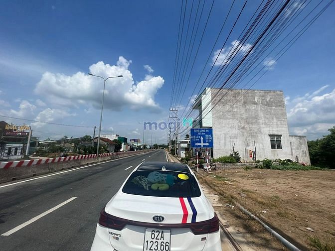 Hình ảnh Ngộp bán gấp đất gần KCN Phúc Long Bến lức, Thổ cư, sổ riêng , giá 8tr