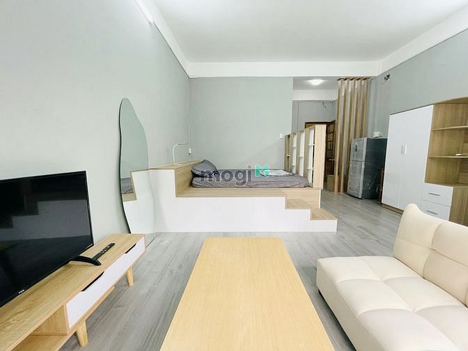 Hình ảnh Cho thuê Studio full nội thất ban công lớn gần bờ kè Hoàng Sa
