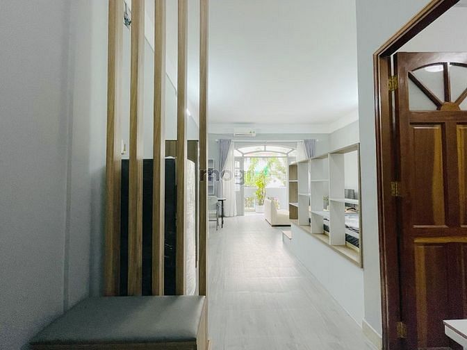 Hình ảnh Cho thuê Studio full nội thất ban công lớn gần bờ kè Hoàng Sa