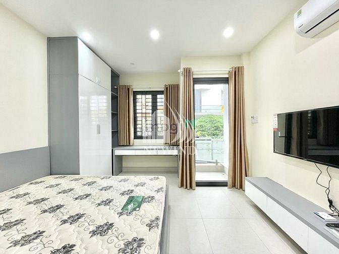 Hình ảnh Chở vợ đi đẻ cần pass phòng gấp