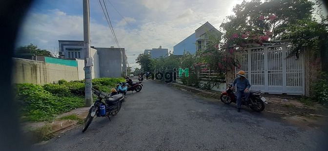 Hình ảnh Bán BĐS xây biệt thư sân vườn Thành Phố Sài Gòn