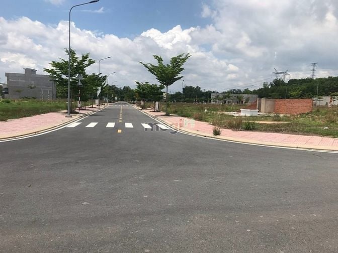 Hình ảnh Khai trương mở bán 26 nền MT Lê Văn Thịnh ,P. Bình Trưng Đông, Quận 2