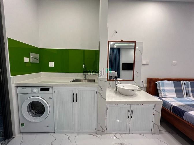Hình ảnh Cho thuê phòng full nội thất. Giá rẻ. Khu trung tâm. Giáp Quận 1