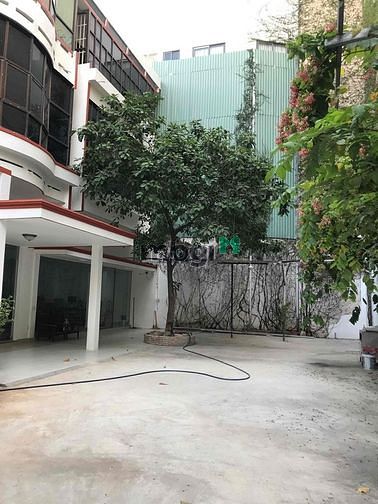 Hình ảnh Cho thuê biệt thự 20x20 DTSD 600m2 mt Tản Viên Phường 2 Quận Tân Bình