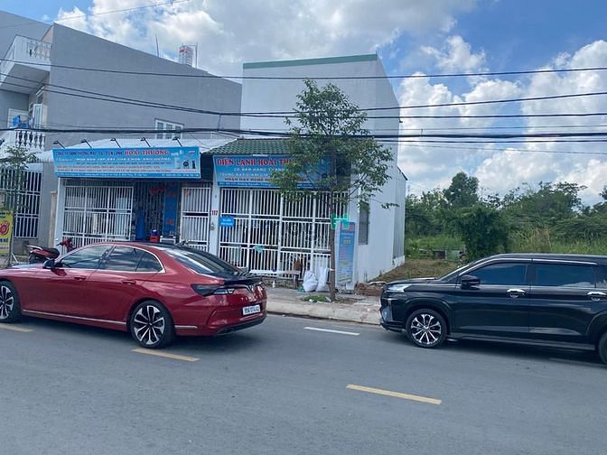 Hình ảnh Bán nền mặt tiền đ.Nguyễn Thông 5x20m thổ cư giá 4,7 tỷ.