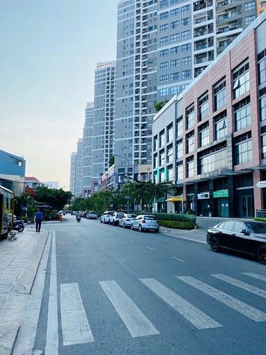 Hình ảnh Bán lô đất mặt tiền đường 51 khu văn minh