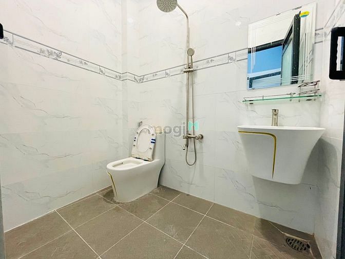 Hình ảnh Cho Thuê Căn Hộ Bếp Siêu Rộng Giá Sinh Viên Giếng Trời Thoáng Mát