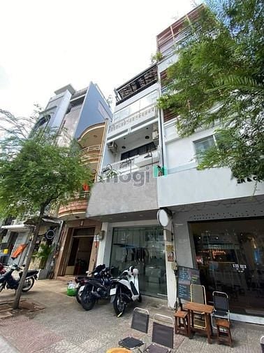 Hình ảnh MT Đề Thám, Quận 1. 4x20, 3 Tầng + Prooftop. 55 triệu (hình thật)