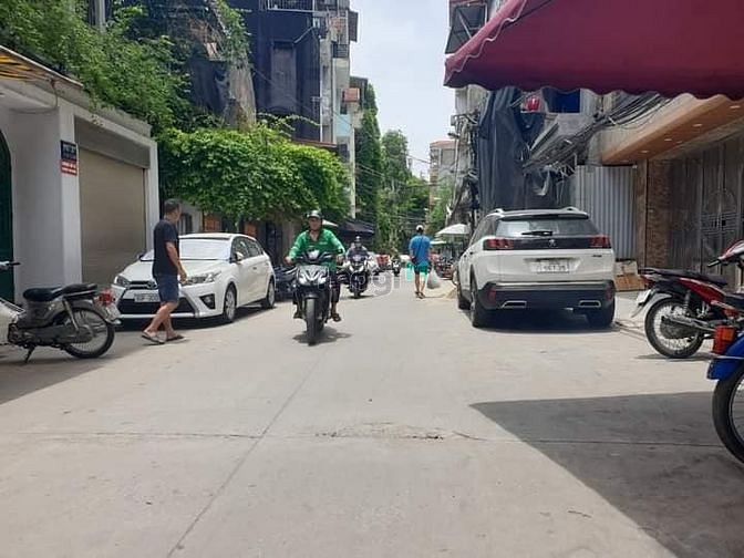 Hình ảnh bán nhà mặt phố THỊNH QUANG -ĐỐNG ĐA  93m 10T  thang máy nhập 25,3 tỷ
