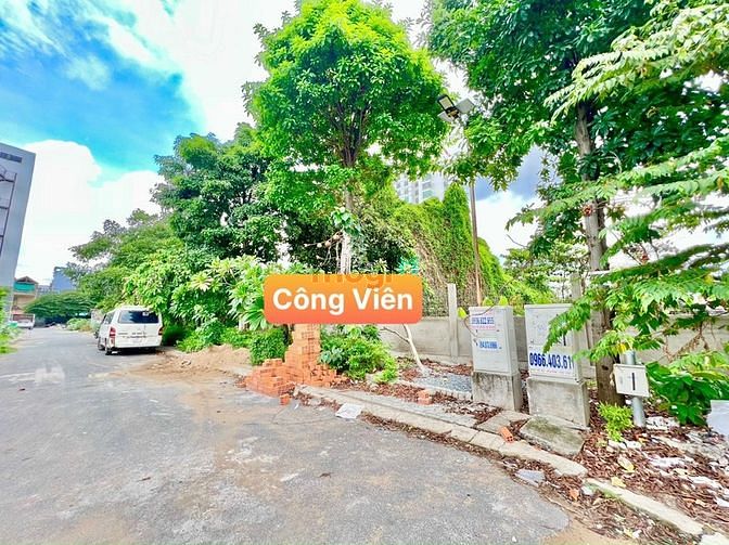 Hình ảnh Bán Đất khu biệt thự Kiều Đàm 420m² thích hợp xây Biệt thự sân vườn,Q7