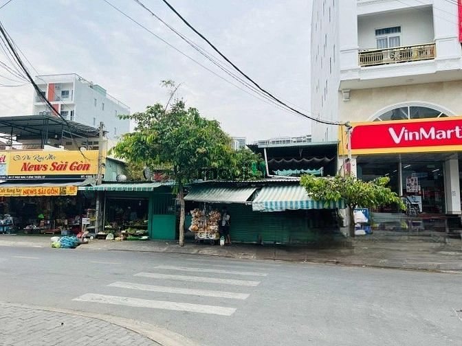 Hình ảnh Lô đất siêu hiếm nằm ngay đường Lý Phục Man,Quận7. 75m²/2tỷ2. SHR