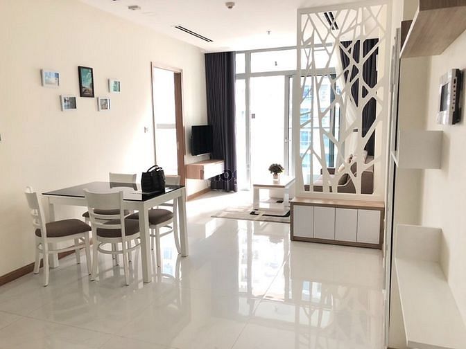 Hình ảnh Cho Thuê Căn Hộ Vinhomes Central Park 2 PN 2 WC Full Nội Thất 25 trđ