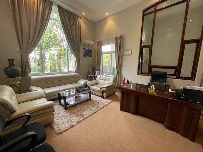Hình ảnh Cho thuê Biệt thự Hưng Thái, Quận 7, Tp.HCM . DT 200m2 . 4pn, 48tr/th.