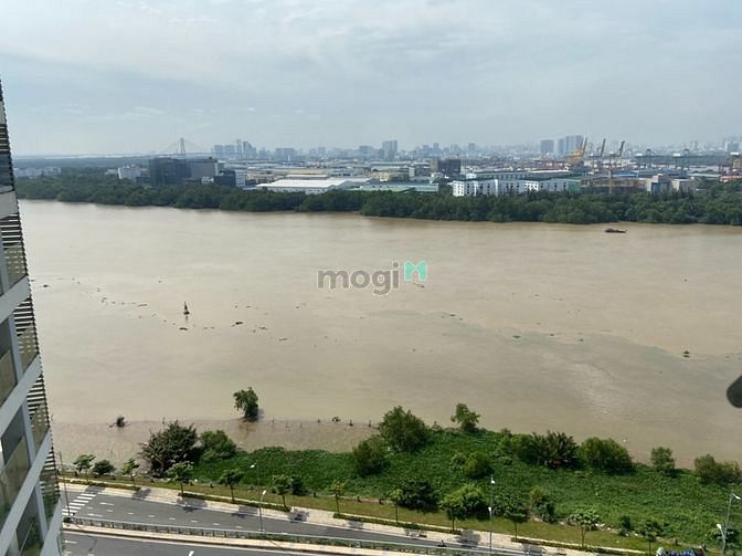 Hình ảnh Cho Thuê Căn Hộ 4 PN Full nội thất- 2 mặt view sông- Gía chỉ 56 trđ