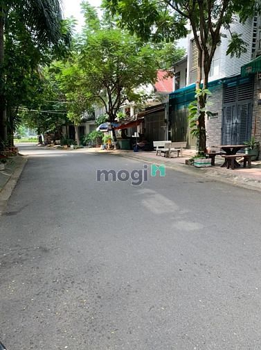 Hình ảnh Cho thuê nhà đối diện ĐH Văn Lang. Trệt 2 lầu st. Giá 20tr/tháng