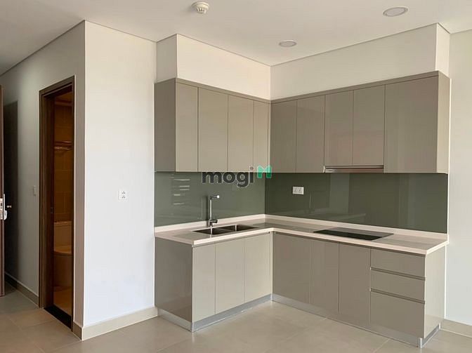 Hình ảnh Nhà trống cần cho thuê 2pn, 2wc tầng cao CC Sky89