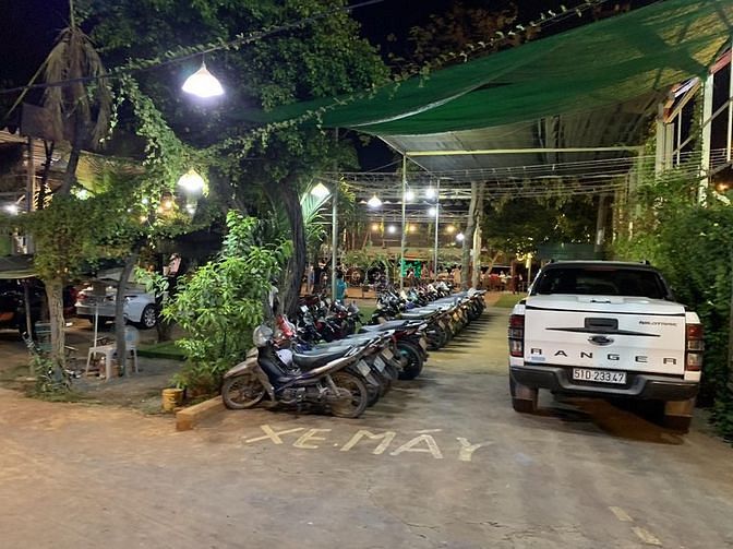 Hình ảnh Cho Thuê MB Quán Nhậu Bờ Sông 2500m2 Nguyễn Duy Trinh Q9 Tặng Full Đồ