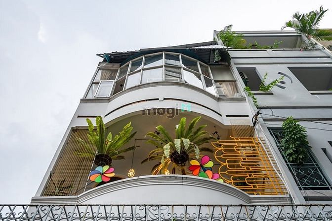 Hình ảnh Douplex Decor Siêu Xinh Xắn Có Balcony Thoáng Ngay Quận 1