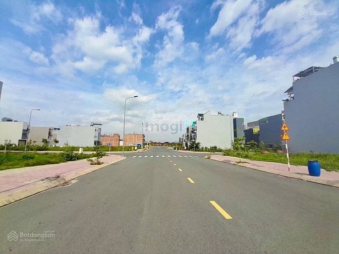 Hình ảnh Bán đất nền 80m2 Quận 8 - Đ.Mễ Cốc trong KDC Rạch Lào. giá 2tỷ5, SHR