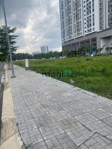 Hình ảnh Thị trường sôi động bán nhanh lô đất ở Đào Trí, Quận 7. 80m²/2tỷ3. SHR