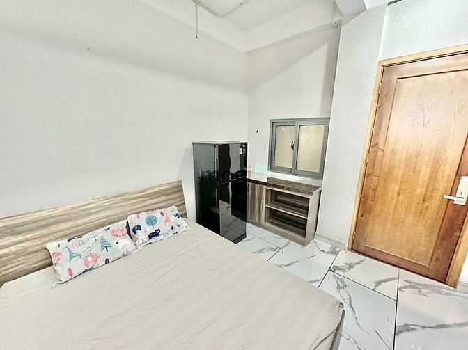 Hình ảnh Phòng 20m2, kệ bếp, full nội thất, thang máy, tự do 24/24