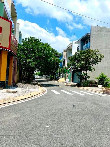 Hình ảnh Tôi cần bán lô đất 80m2 đường Phước Thiện, p.Long Bình,q9