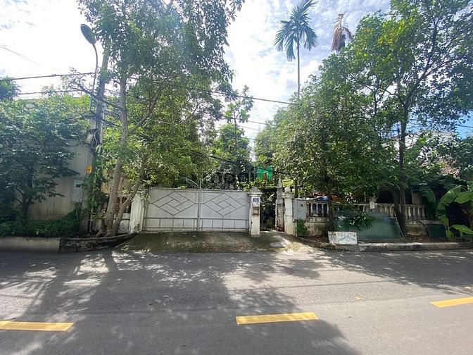 Hình ảnh Bán Đất biệt thự Quận 2 khu compoud Thảo Điền giá chỉ 150triệu/m2