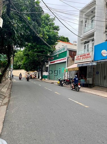 Hình ảnh Chính chủ cần sang lô đất 80m2, đường Bông Sao Phường 5 Quận 8