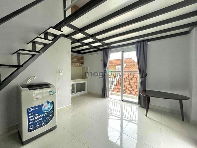 Hình ảnh Căn Hộ Duplex Thoáng Ngay Tháp Đồng Hồ Quận 1 Giá Rẻ