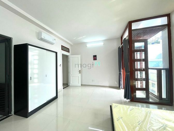 Hình ảnh Cho Thuê Căn Hộ Đầy Đủ Nội Thất Ban Công Gần Nguyễn Sơn - Bình Long