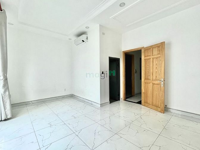 Hình ảnh Phòng Ban Công Full Nội Thất Mặt Tiền Hẻm Liên Khu 4 - 5
