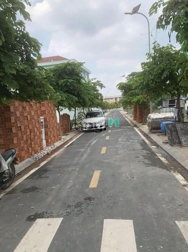 Hình ảnh Sang gấp lô đất 90m2 đường Bông Sao, P5, Quận 8. Giao Tạ Quang Bửu