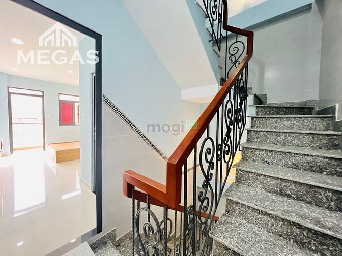 Hình ảnh Cho Thuê Nhà 2PN 3WC Mới Xây Ngay Aeon Bình Tân