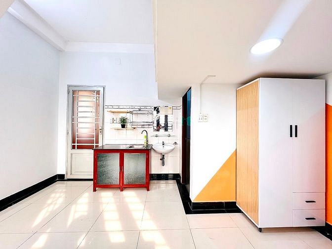 Hình ảnh Cho Thuê CHDV Rộng 30m2 Có Bancol Đầy Đủ Nội Thất Giá Sinh Viên
