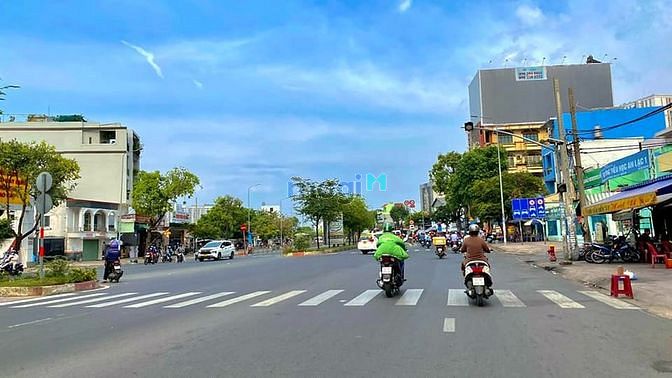 Hình ảnh Mặt tiền kinh doanh sầm suất, 4 tầng, Tên Lửa Bình Tân, chỉ 2 tỷ 950