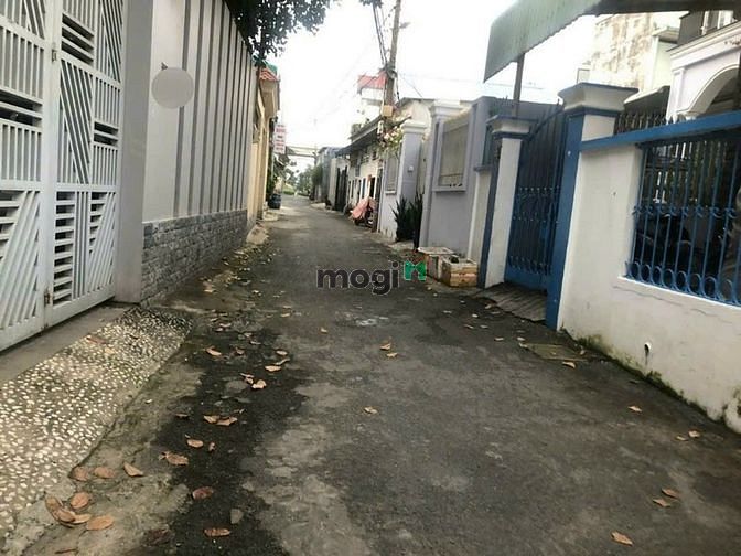 Hình ảnh Chỉ 30 tr/m2 sở hữu lô đất ngay trung tâm Hiệp Phú, ngang 12m.