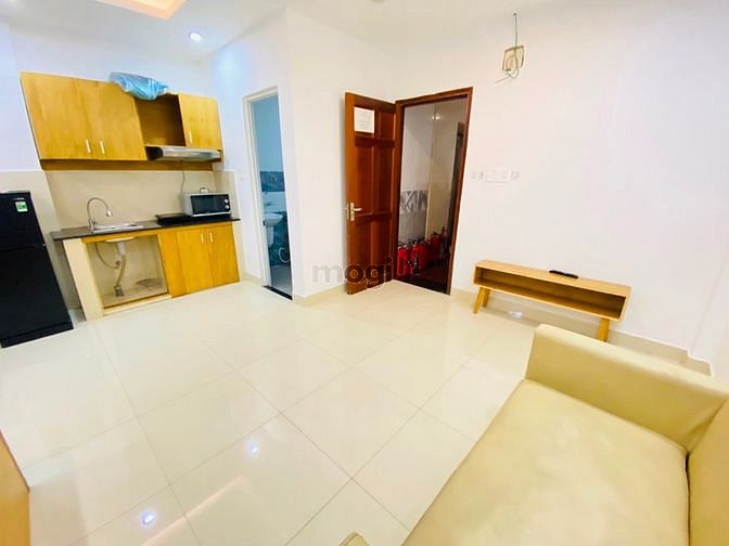 Hình ảnh Cho thuê phòng full nội thất ngay Ngã 4 Hàng Xanh
