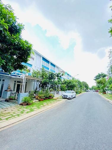 Hình ảnh Nhà mới đẹp 3PN - full nội thất Mega Ruby Khang Điền - trục chính 20m