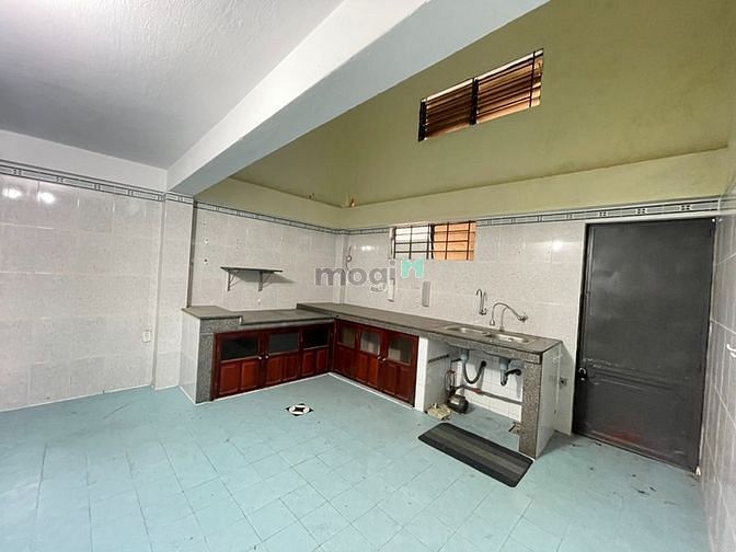 Hình ảnh Cho thuê nhà 3 tầng mặt tiền Bùi Thị Xuân gần ngay Trần Hưng Đạo