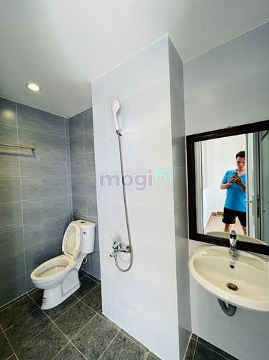 Hình ảnh Căn Hộ Ban Công View Bao Đẹp Gần Công Viên Làng Hoa