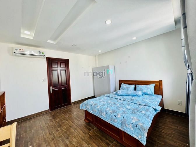 Hình ảnh Căn Hộ Ban Công View Bao Đẹp Gần Công Viên Làng Hoa