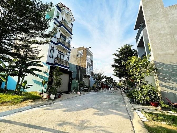 Hình ảnh Nền đất 57.4m2 thổ cư, gần Aeon Bình Tân giá 66tr/m2 còn thương lượng