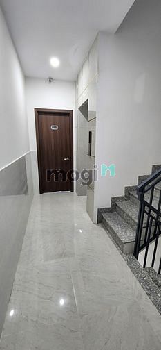 Hình ảnh Phòng full nội thất, có gác và ban công