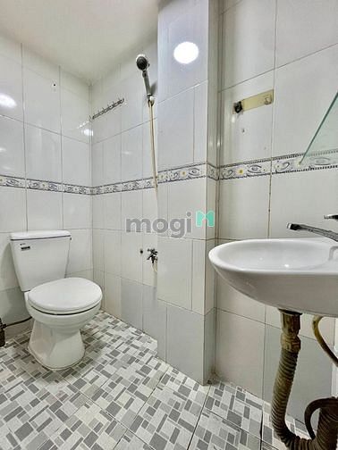 Hình ảnh CHDV Phan Tây Hồ - PN giá rẻ full NT có thang máy