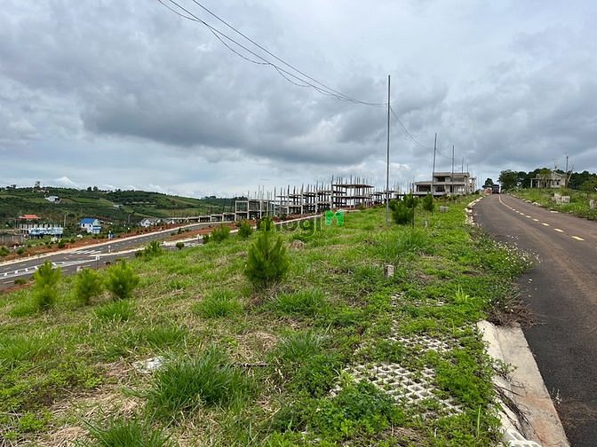 Hình ảnh Đón đầu cao tốc đất full thổ cư sổ sẵn ở ngay trung tâm thành phố