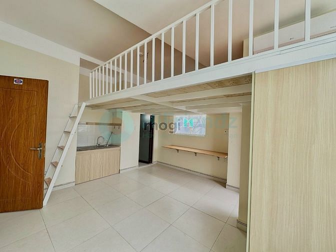 Hình ảnh Duplex mới full NT cửa sổ trời ngay vòng xoay Lê Đại Hành _ Đầm Sen