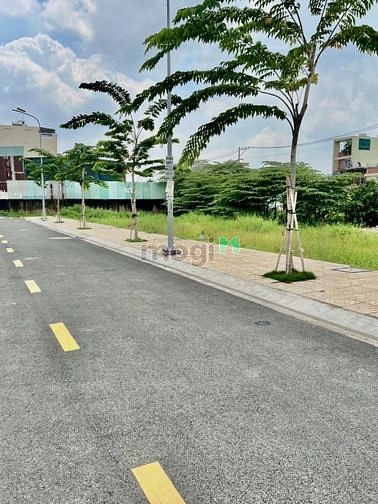 Hình ảnh Bán lô đất MT Lê Văn Lương, Nhà Bè, KDC Sadeco, 100m2,giá TT chỉ 2,8tỷ